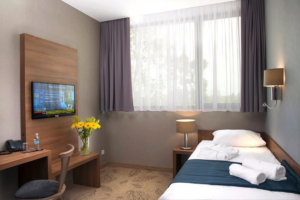 Navigator Hotel I Konferencje Zbąszyń Bagian luar foto