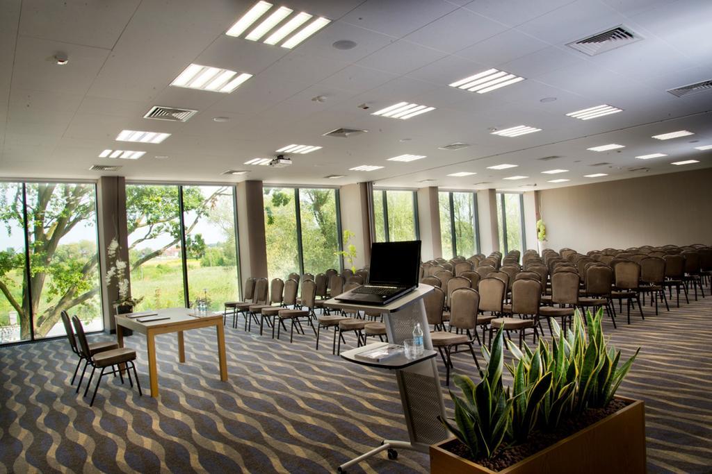 Navigator Hotel I Konferencje Zbąszyń Bagian luar foto
